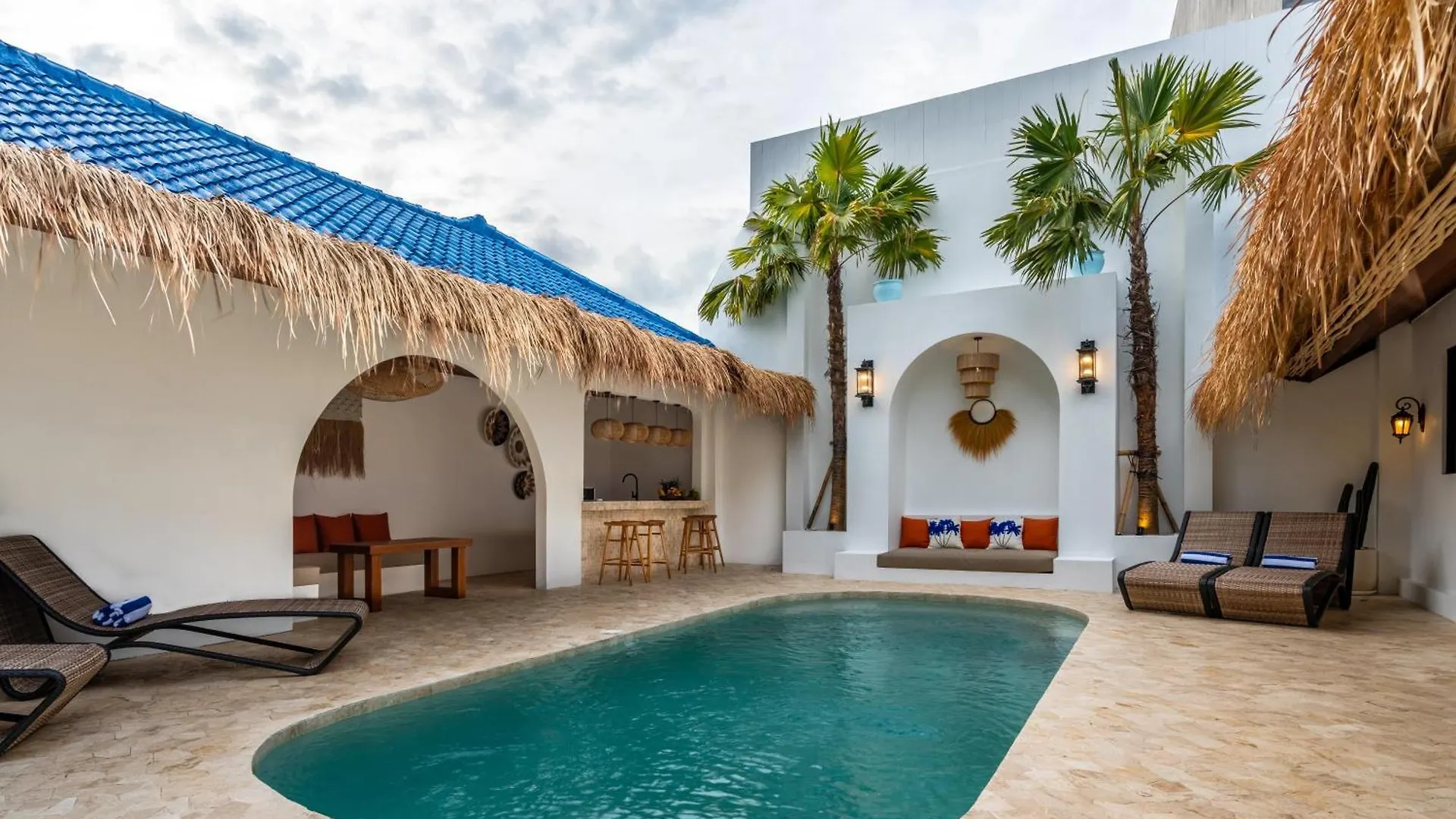Harsita Villa Management Seminyak   Seminyak (Bali)